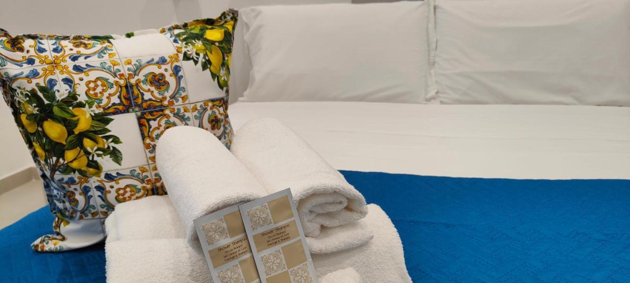 Casa Vacanze Rainbow, Siracusa シラクーサ エクステリア 写真